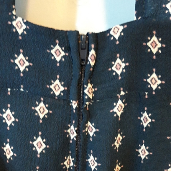 Crystal Sky one piece (polyester and spandex) - Picture 7 of 8